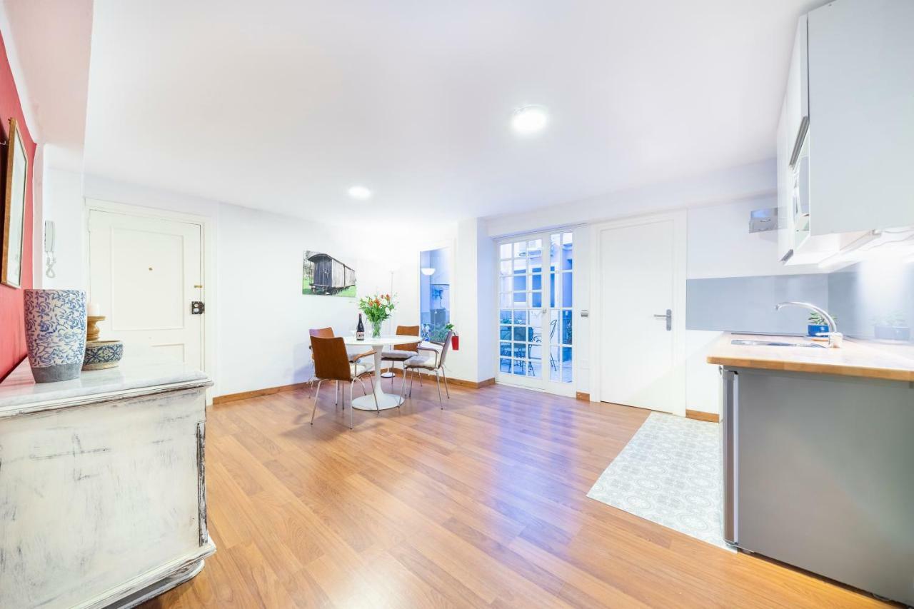 Apartamento En El Centro De 内尔哈 外观 照片