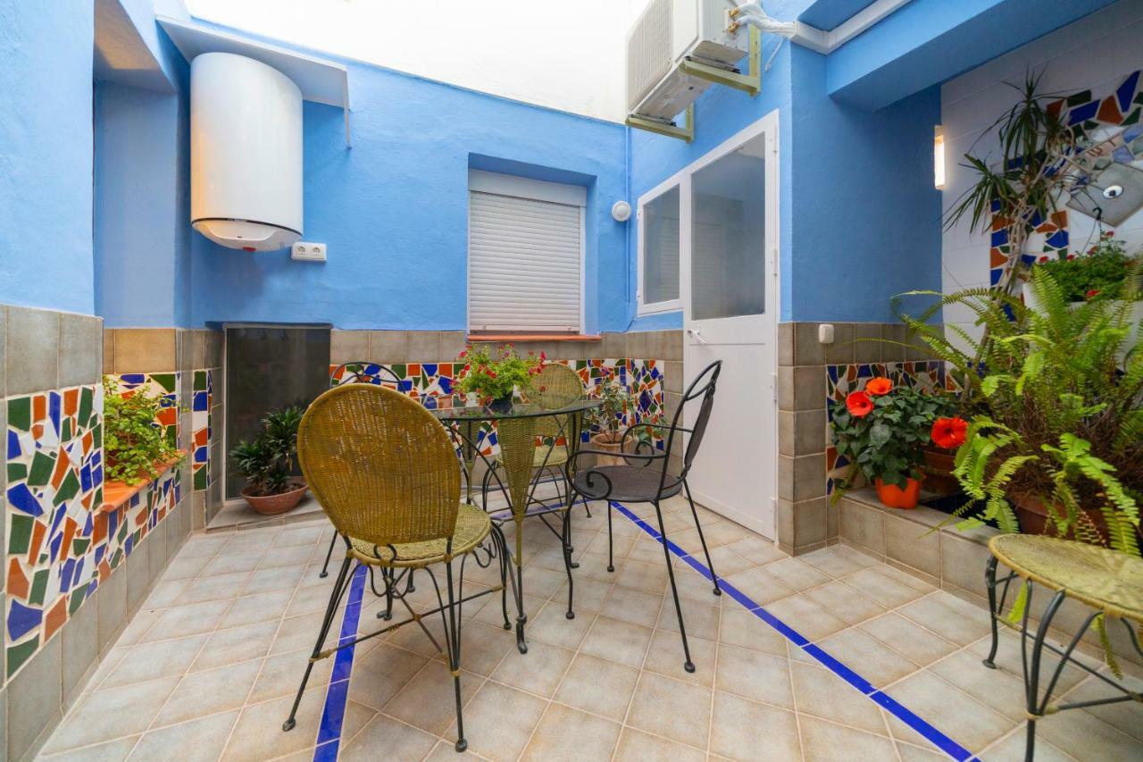 Apartamento En El Centro De 内尔哈 外观 照片