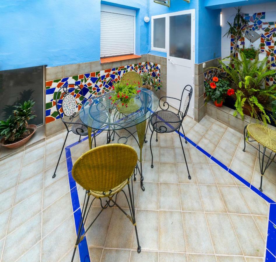 Apartamento En El Centro De 内尔哈 外观 照片